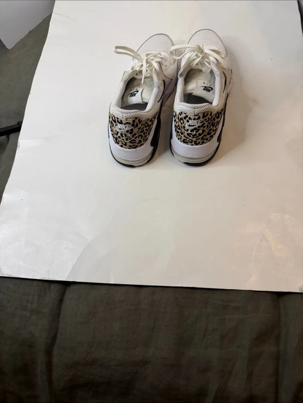 Nike women’s mike